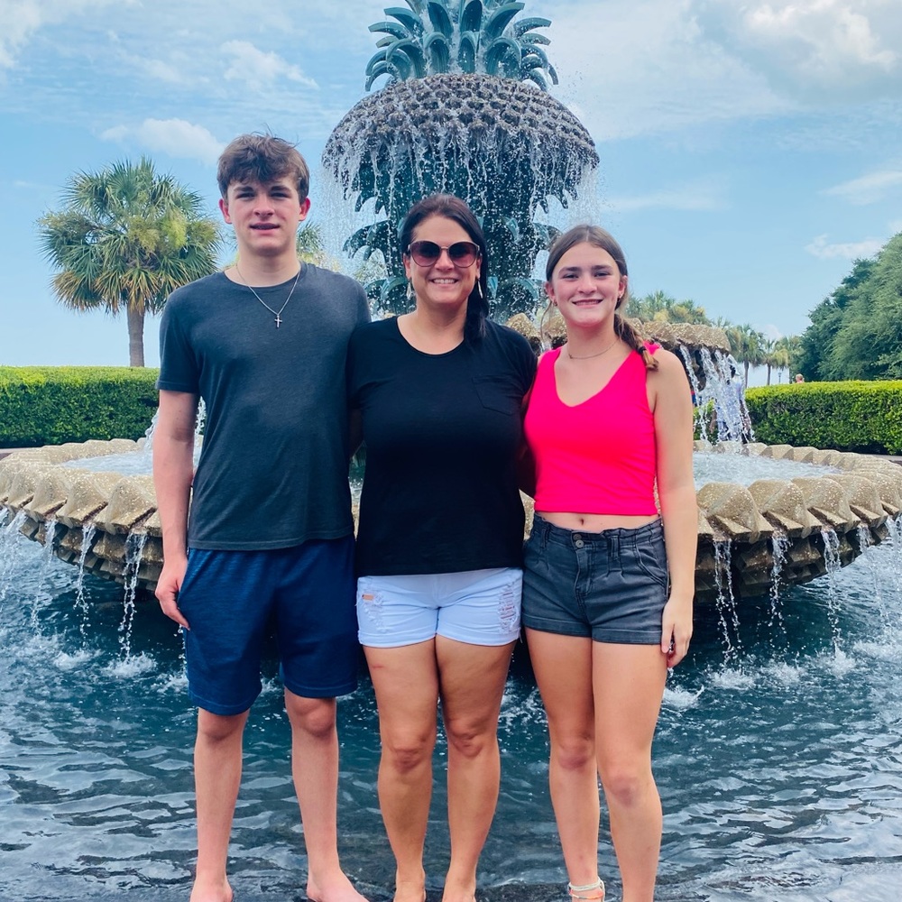 Meet your Posher, April